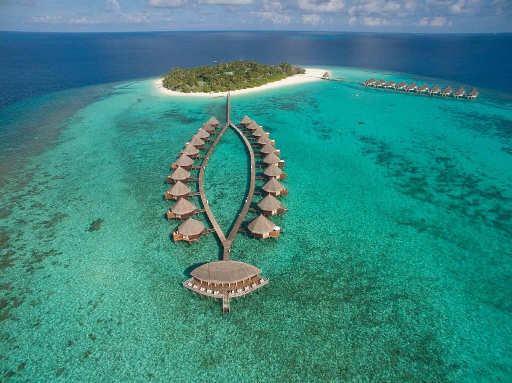 angaga-island-resort-and-spa-4