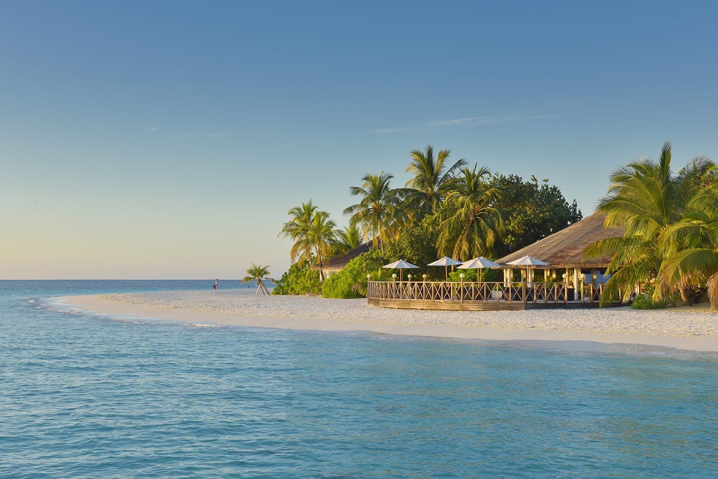 angaga-island-resort-and-spa-9