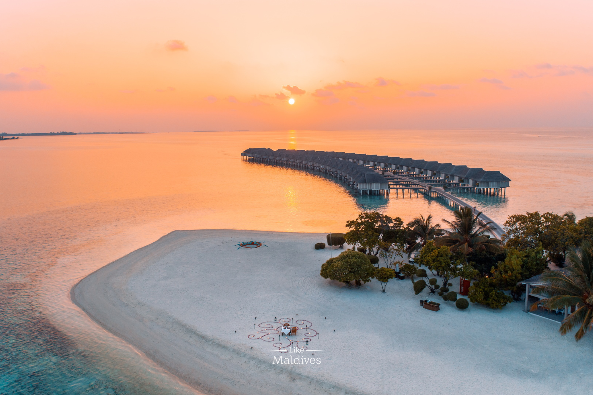 water-villa-lux-south-ari-atoll-1