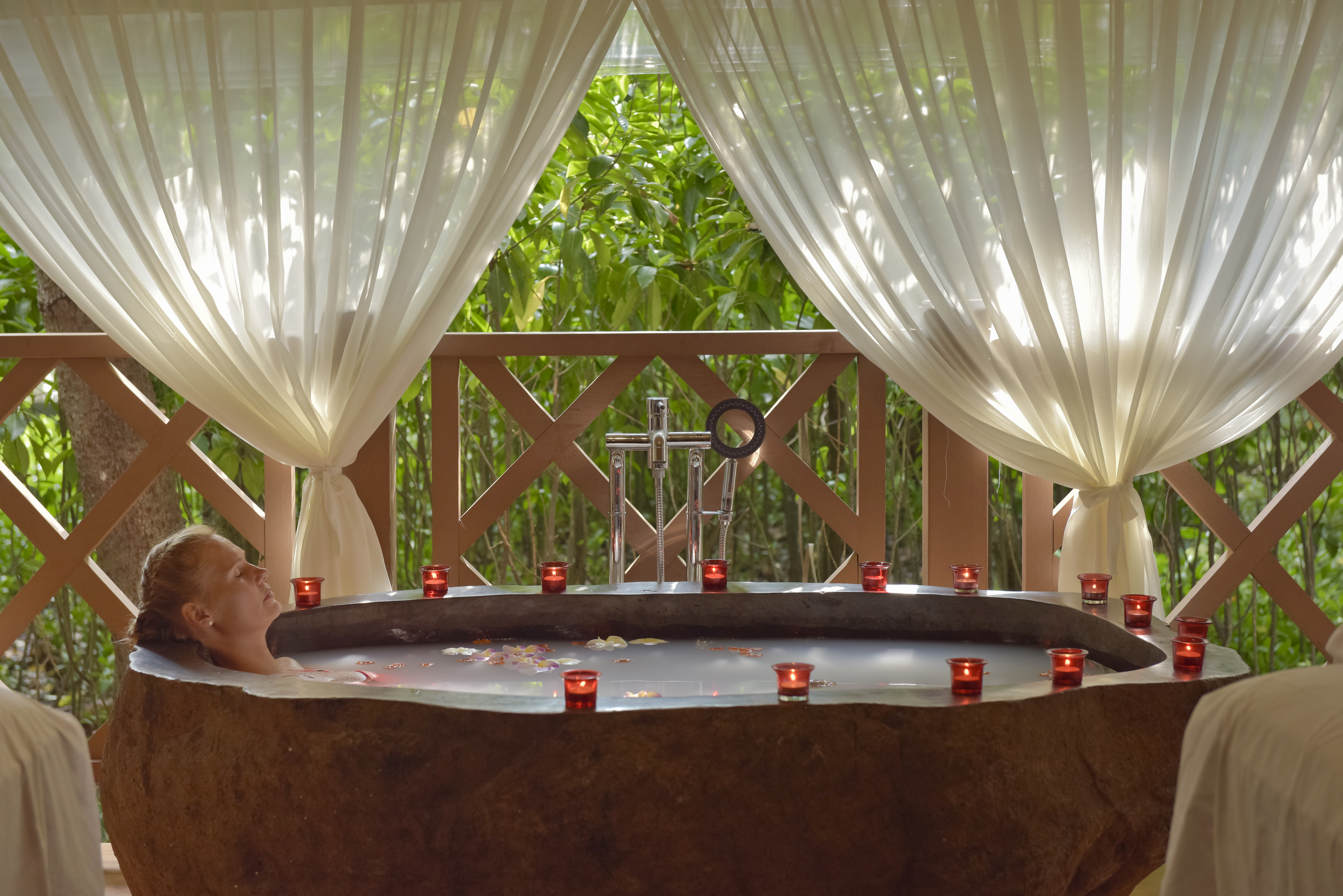 Dreamland_maldives_Spa_2