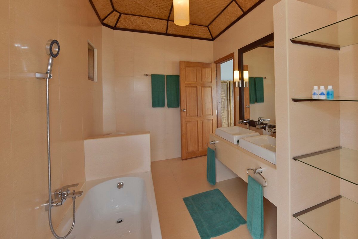 Safari_Maldives_Water_Villa_2