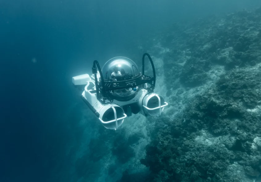 Patina_Maldives_Ocean_Pearl_Submarine_1