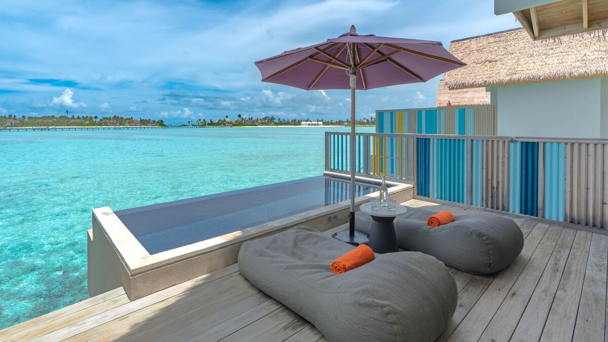 Hard_Rock_Maldives_Platinum_Overwater_Pool_Villa_3