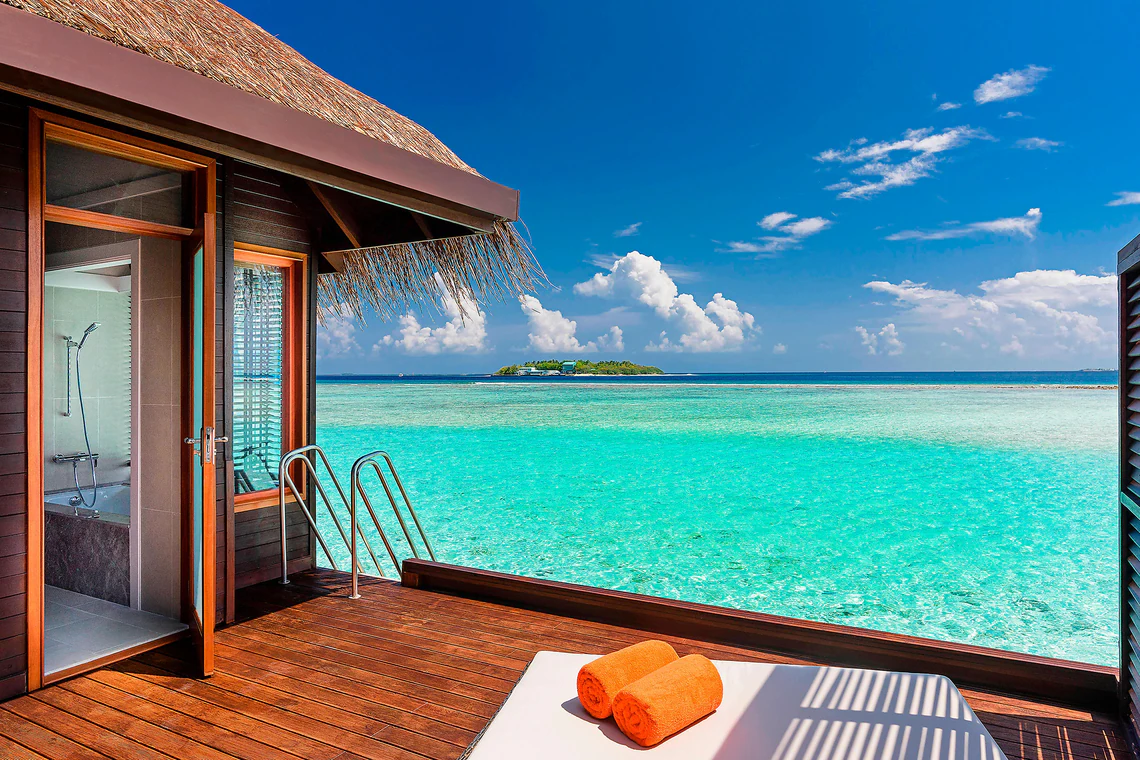 Sheraton_Maldives_Full Moon_resort_and_spa_Water_Bungalow_2