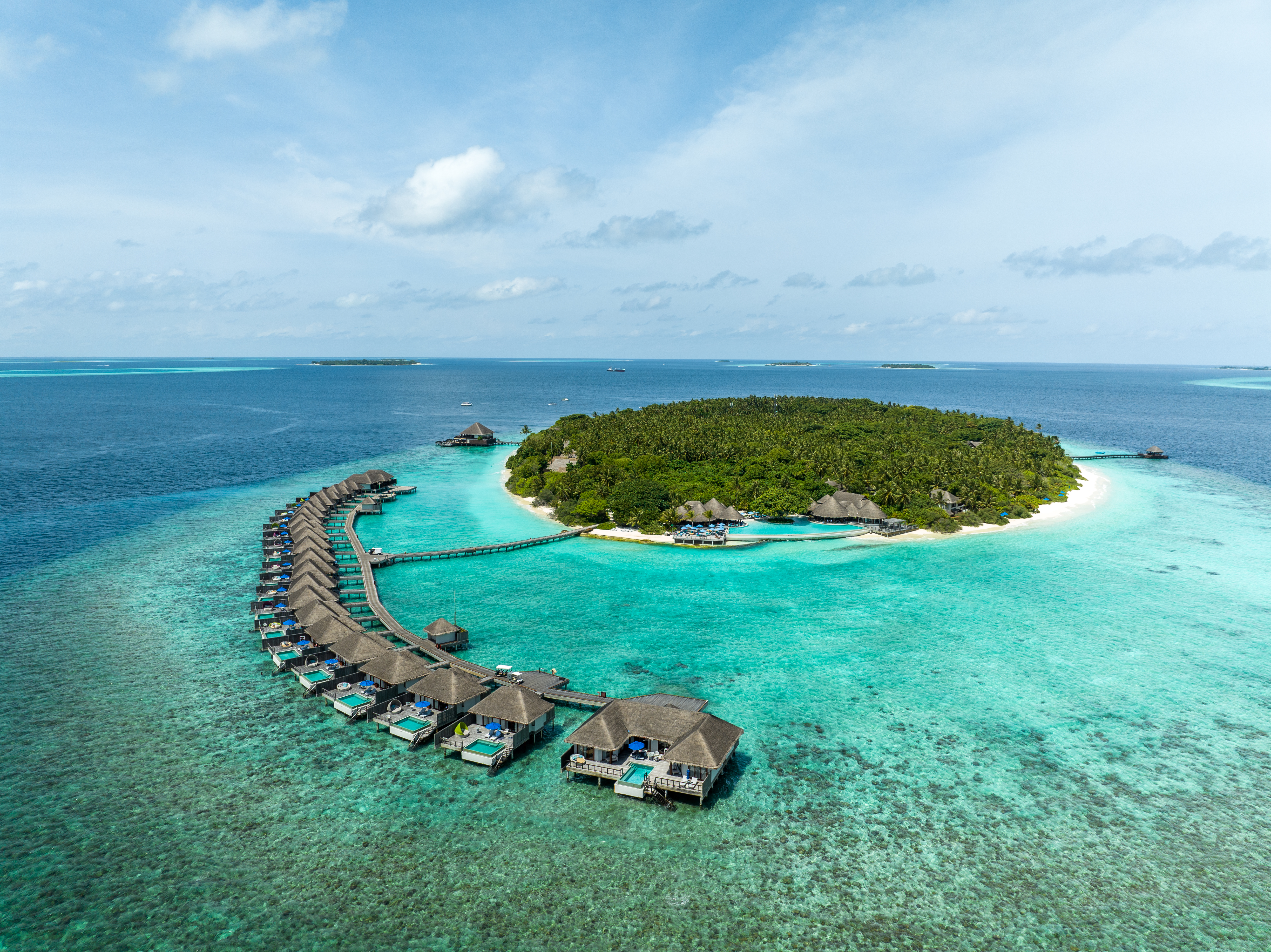 Dusit-Thani-Maldives-Overview-Resort-1