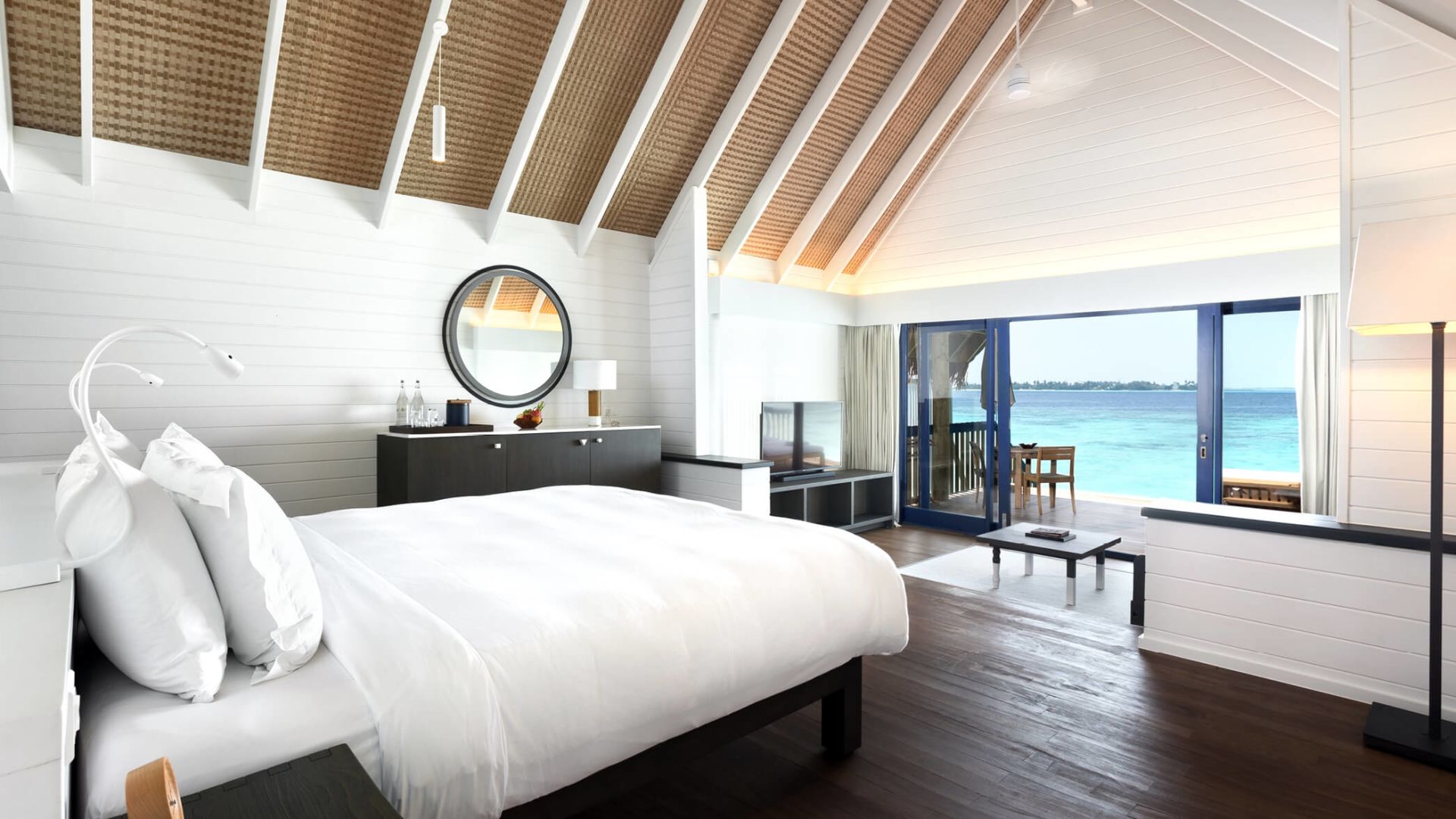 Como-Cocoa-Island-Dhoni-Water-Villa-2