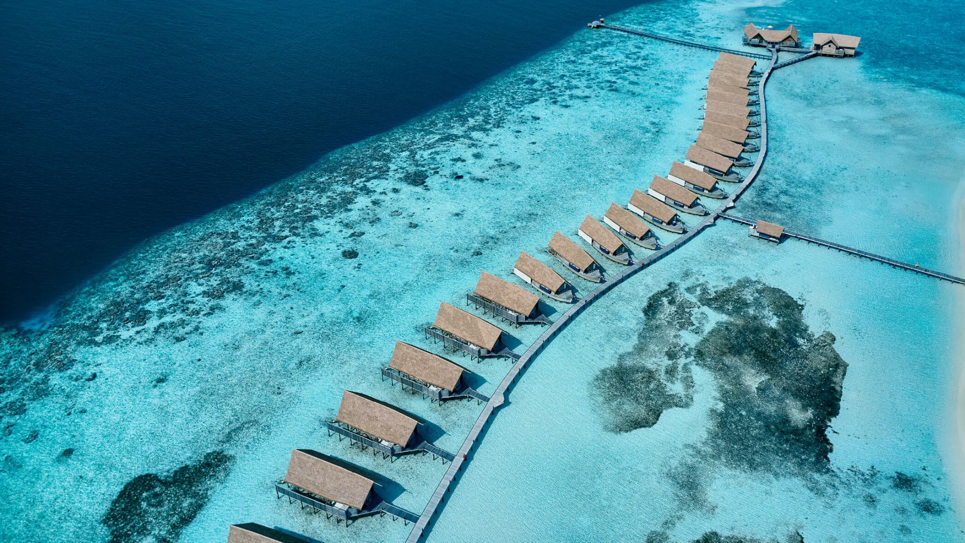 Como-Cocoa-Island-Dhoni-Loft-Water-Villa-1