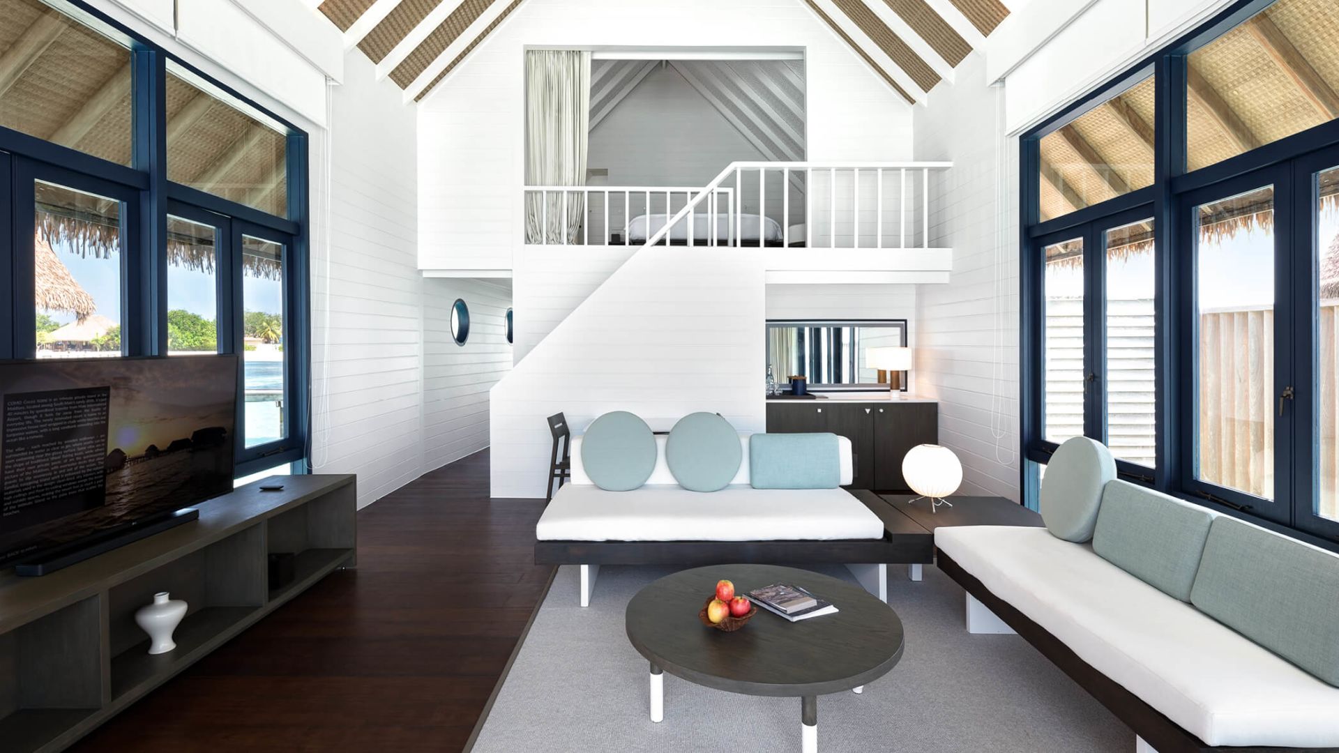 Como-Cocoa-Island-Loft-Water-Villa-2