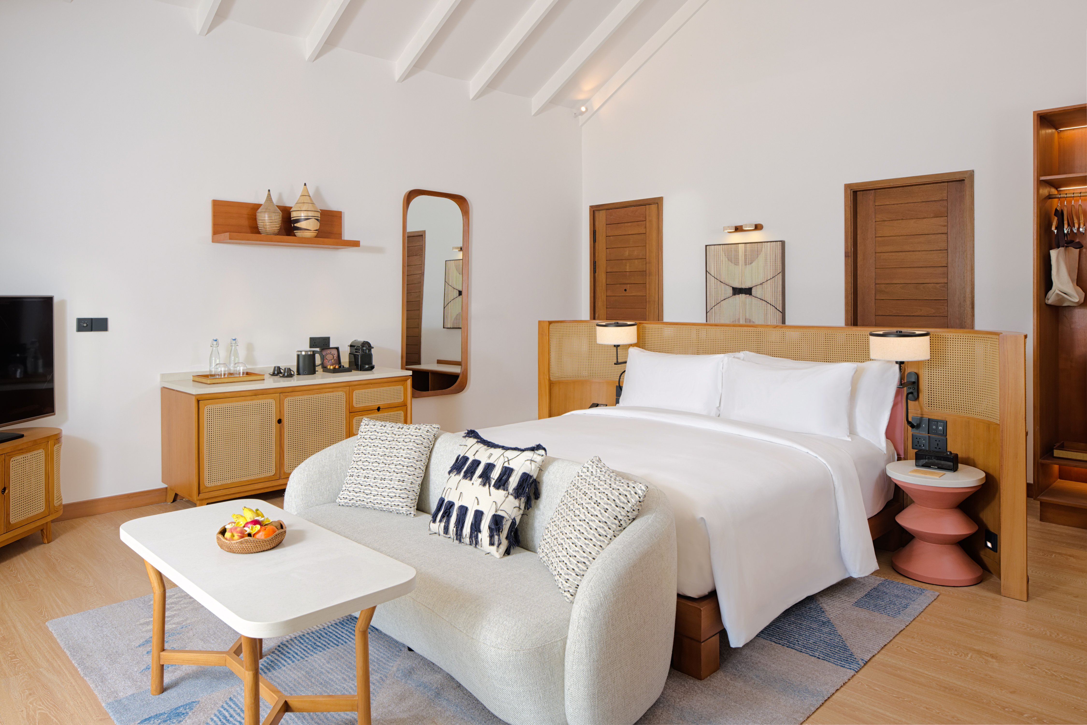 dusitD2-Feydhoo-Maldives-Beach-Villa-1
