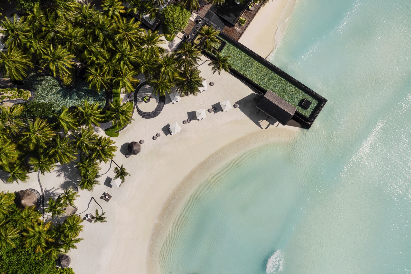 One-&-Only-Reethi-Rah-Maldives-Overview-Resort-1
