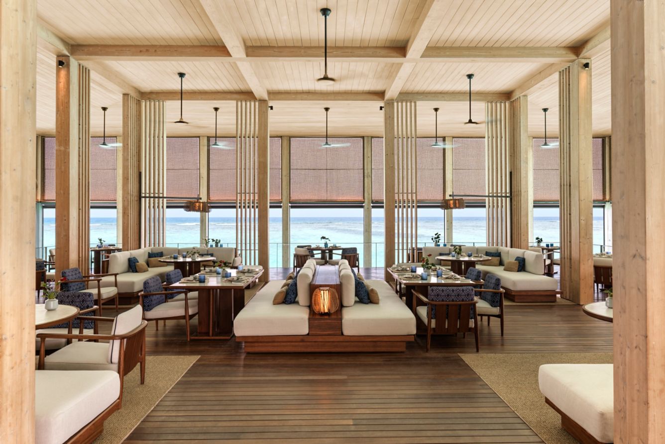 The-Ritz-Carlton-Maldives-La-Locanda-1