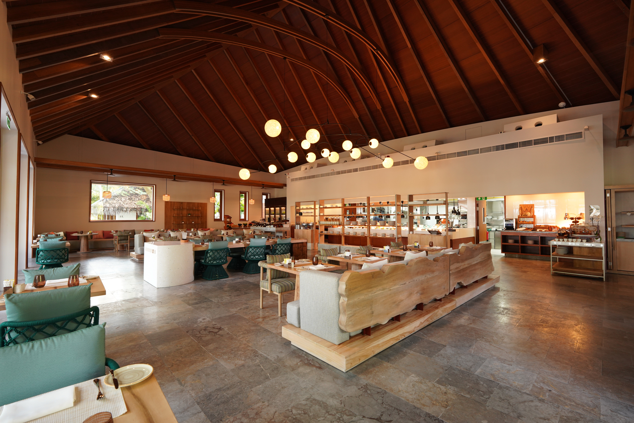 W-Maldives-Resort-Kitchen-2