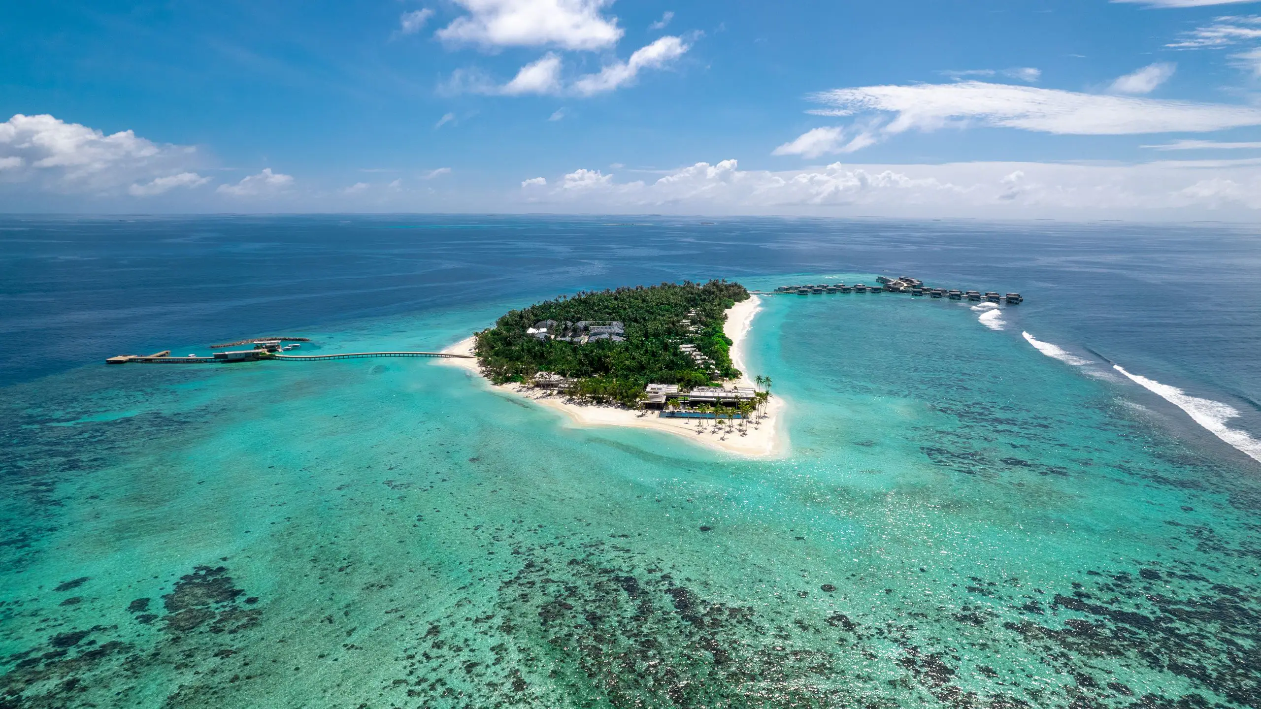 Alila-Kothaifaru-Maldives-Overview-Resort-1 