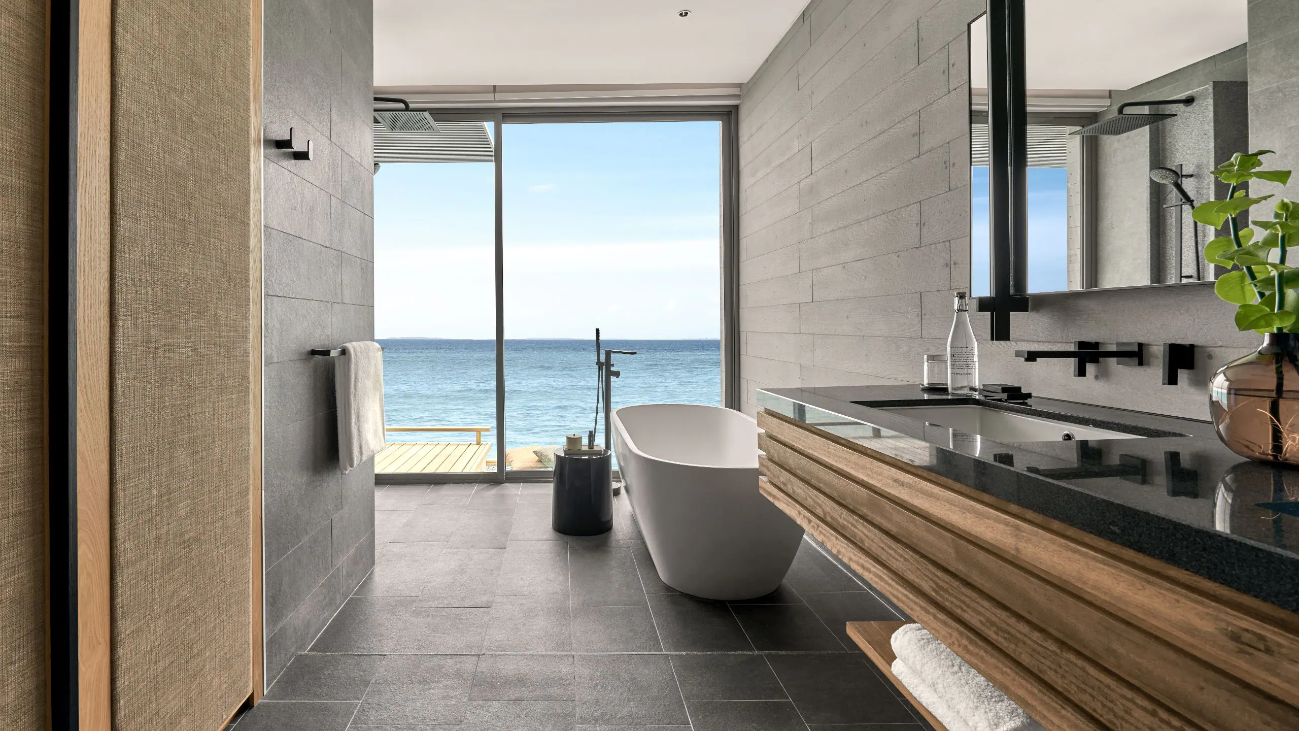 Alila-Kothaifaru-Maldives-Ocean-Overwater-Pool-Villa-3