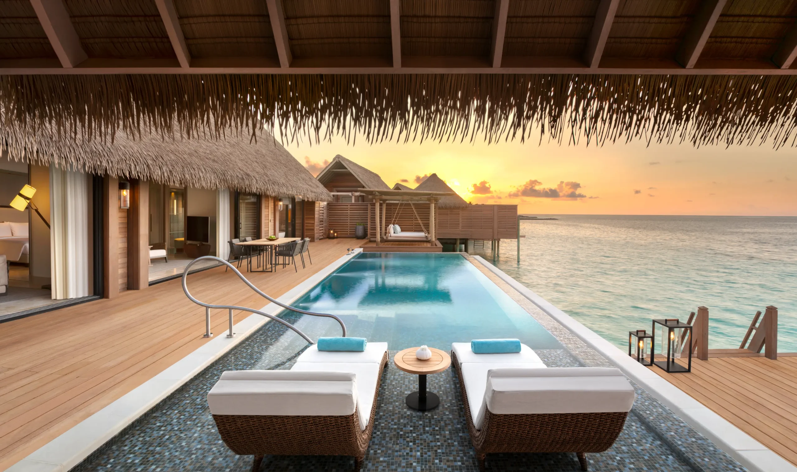 Waldorf-Astoria-Maldives-King-Grand-Reef-Villa-with-Pool-3