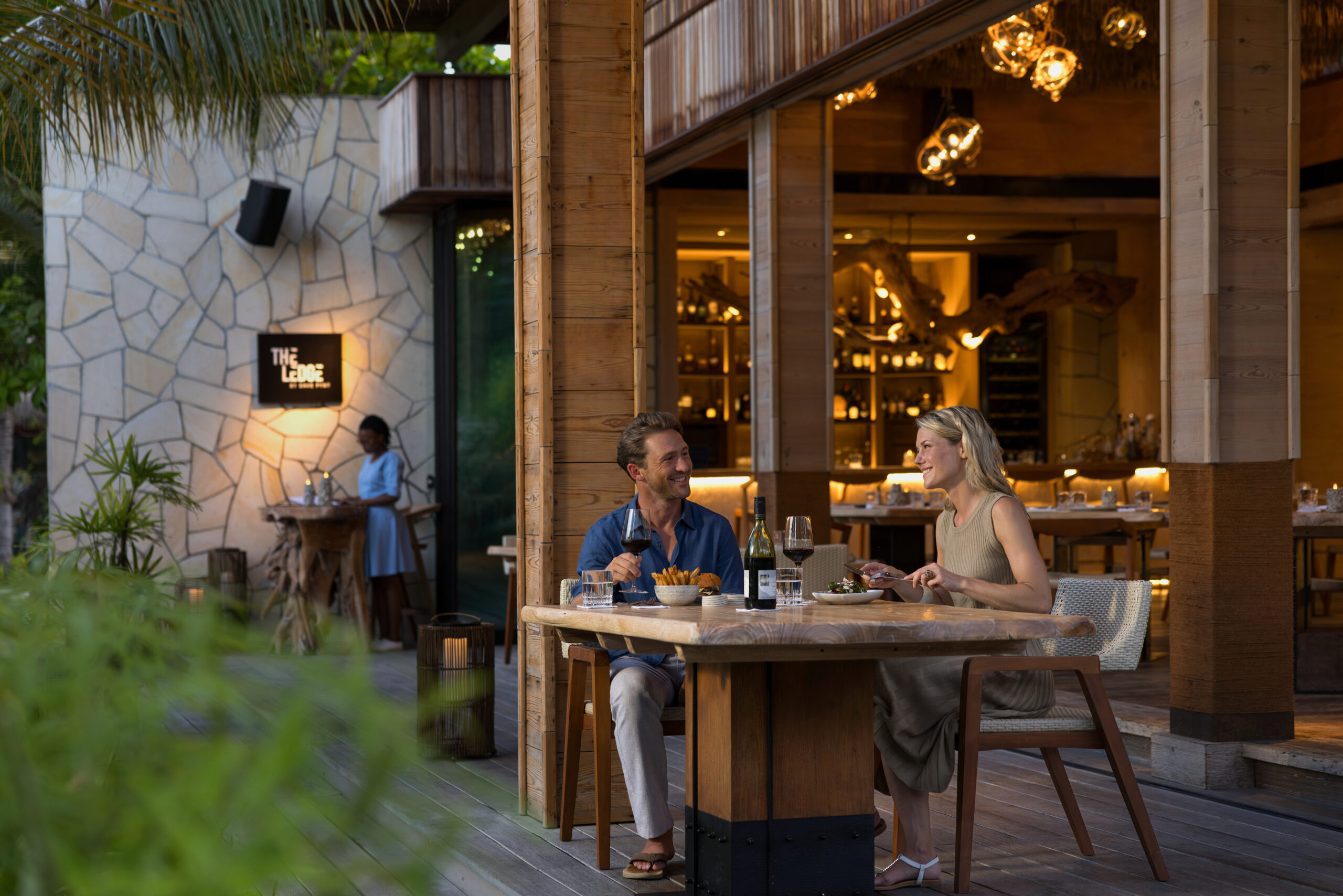 Waldorf-Astoria-Maldives-The-Ledge-1