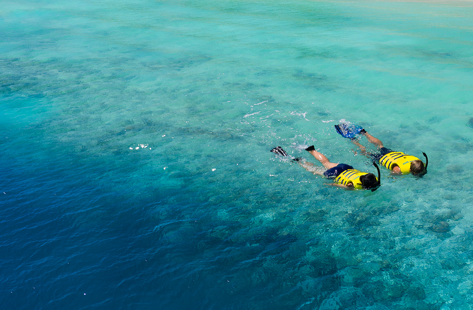 Waldorf-Astoria-Maldives-Snorkeling-1