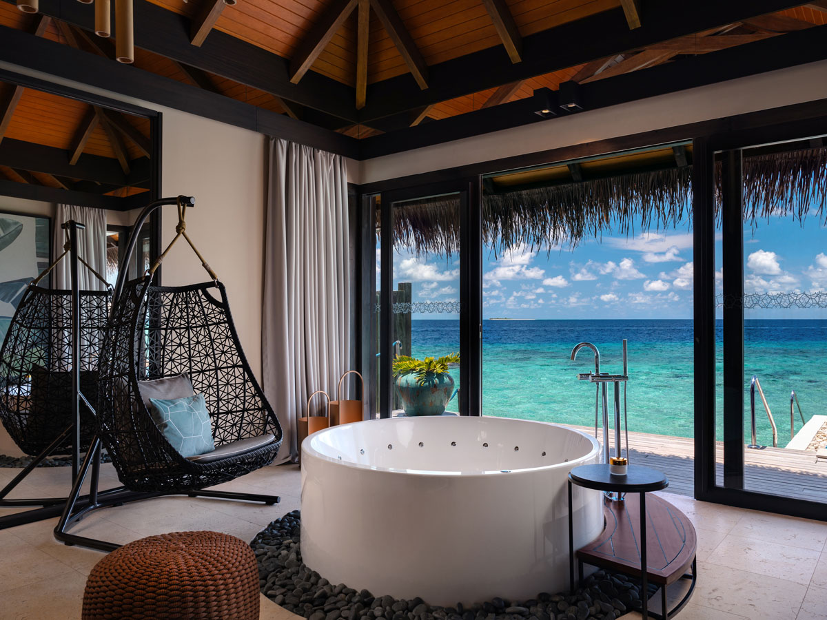 Velaa-Private-Island-Sunrise-Water-Pool-Villas-4