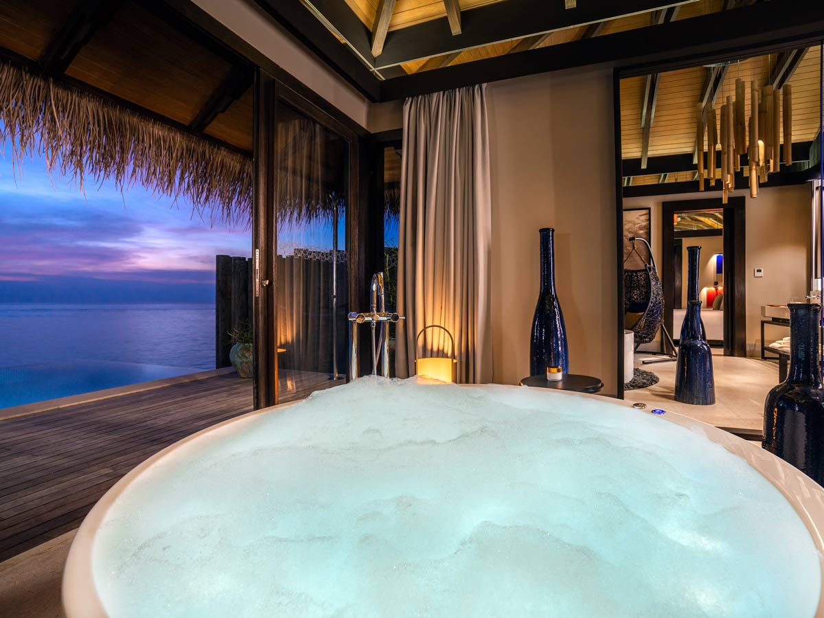 Velaa-Private-Island-Sunset-Deluxe-Water-Pool-Villas-4
