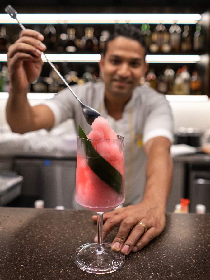 Velaa-Private-Island-Beach-Bar-3