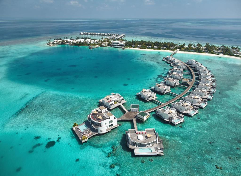 Jumeirah-Olhahali-Island-Overview-Resort-1