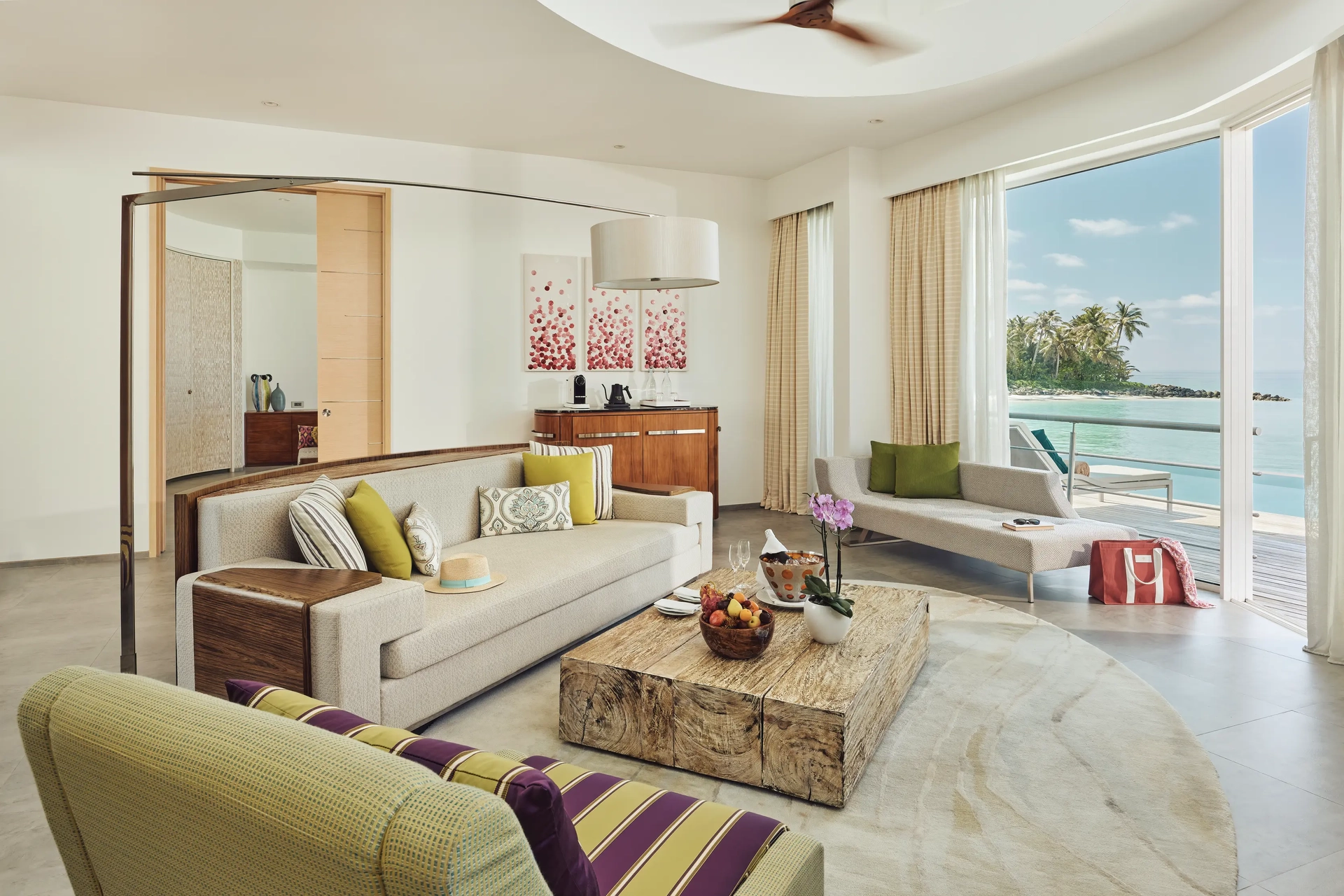 Jumeirah-Olhahali-Island-Water-Villa-with-Pool-2