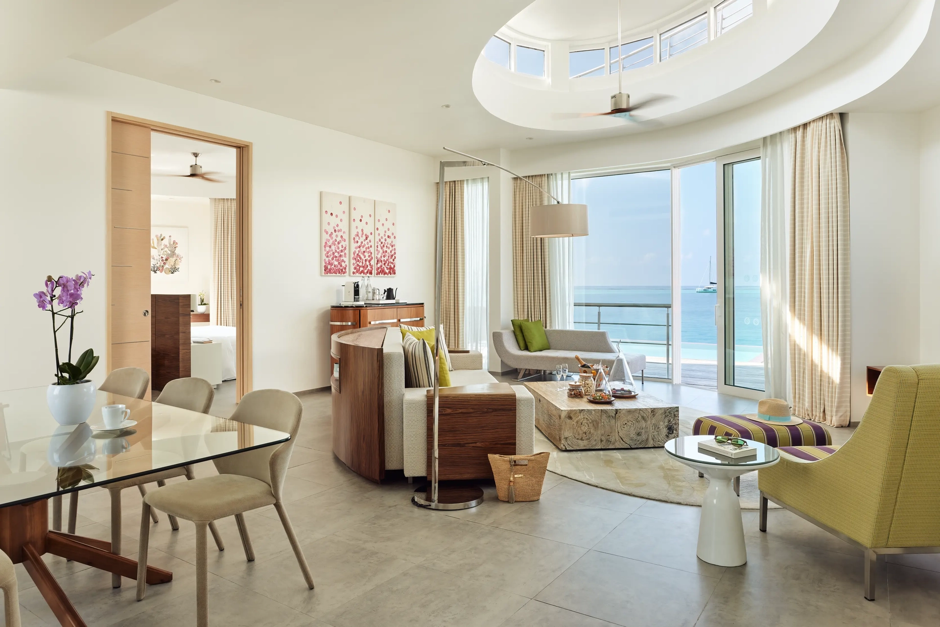 Jumeirah-Olhahali-Island-Grand-Lagoon-Villa-with-Pool-2