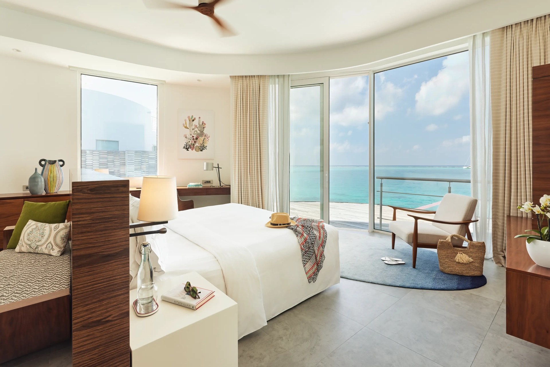 Jumeirah-Olhahali-Island-Lagoon-Villa-with-Pool-3
