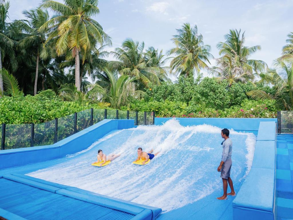 Cheval-Blanc-Randheli-Overview-Resort-5