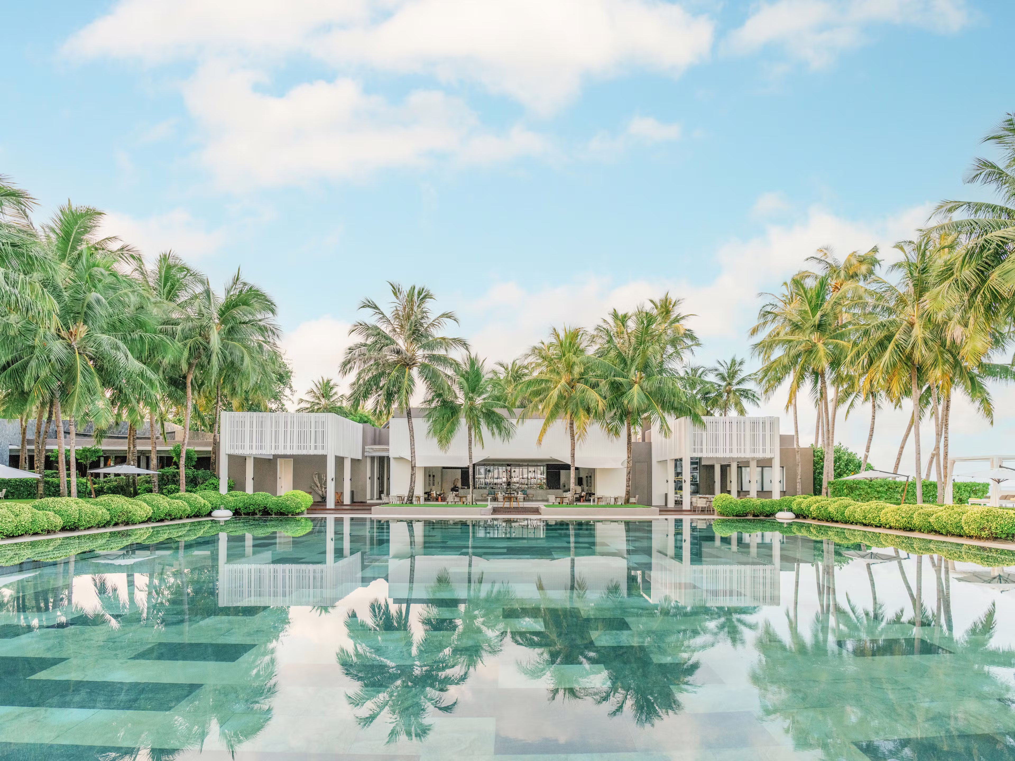 Cheval-Blanc-Randheli-The-White-1