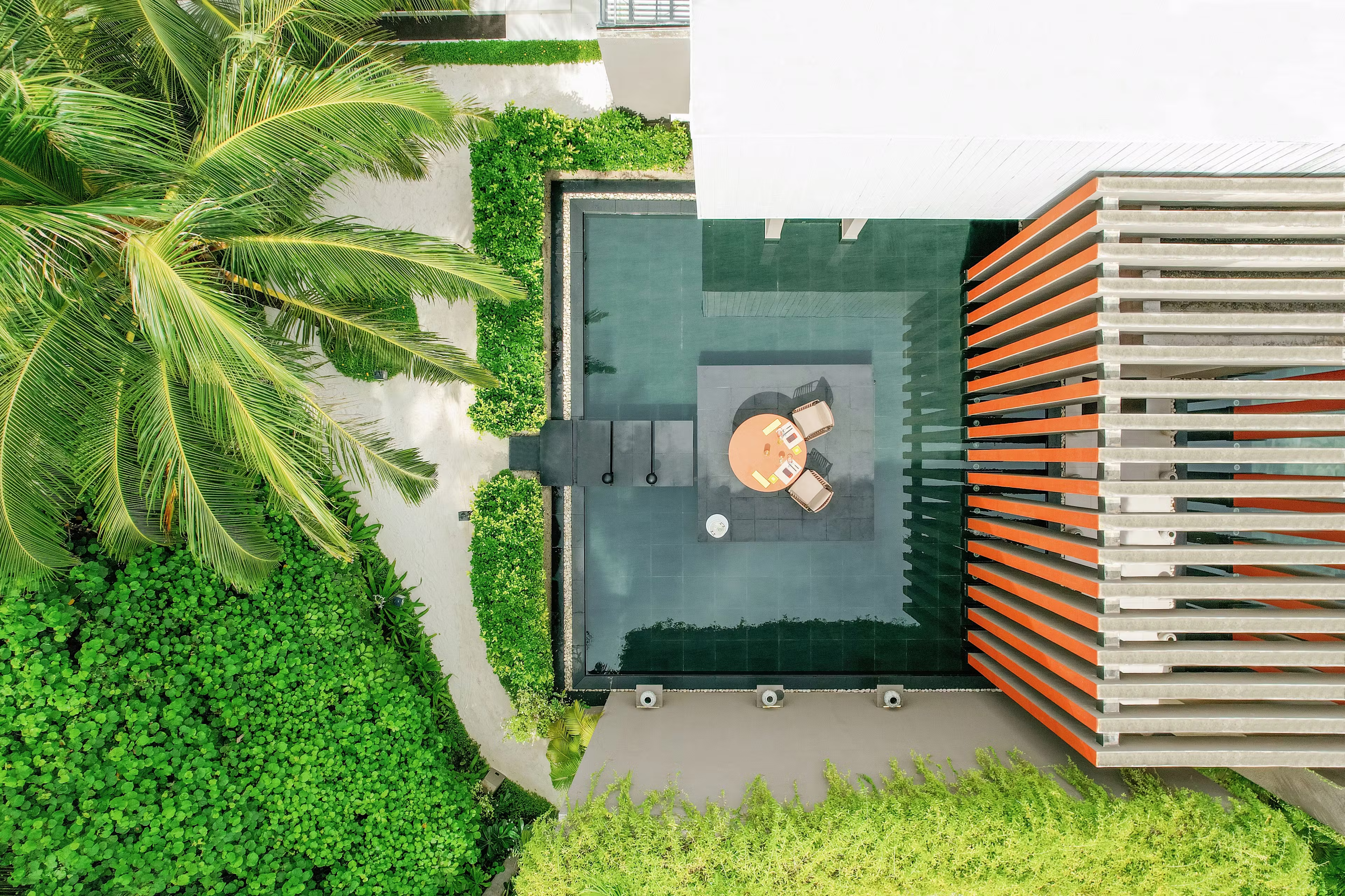 Cheval-Blanc-Randheli-Diptyque