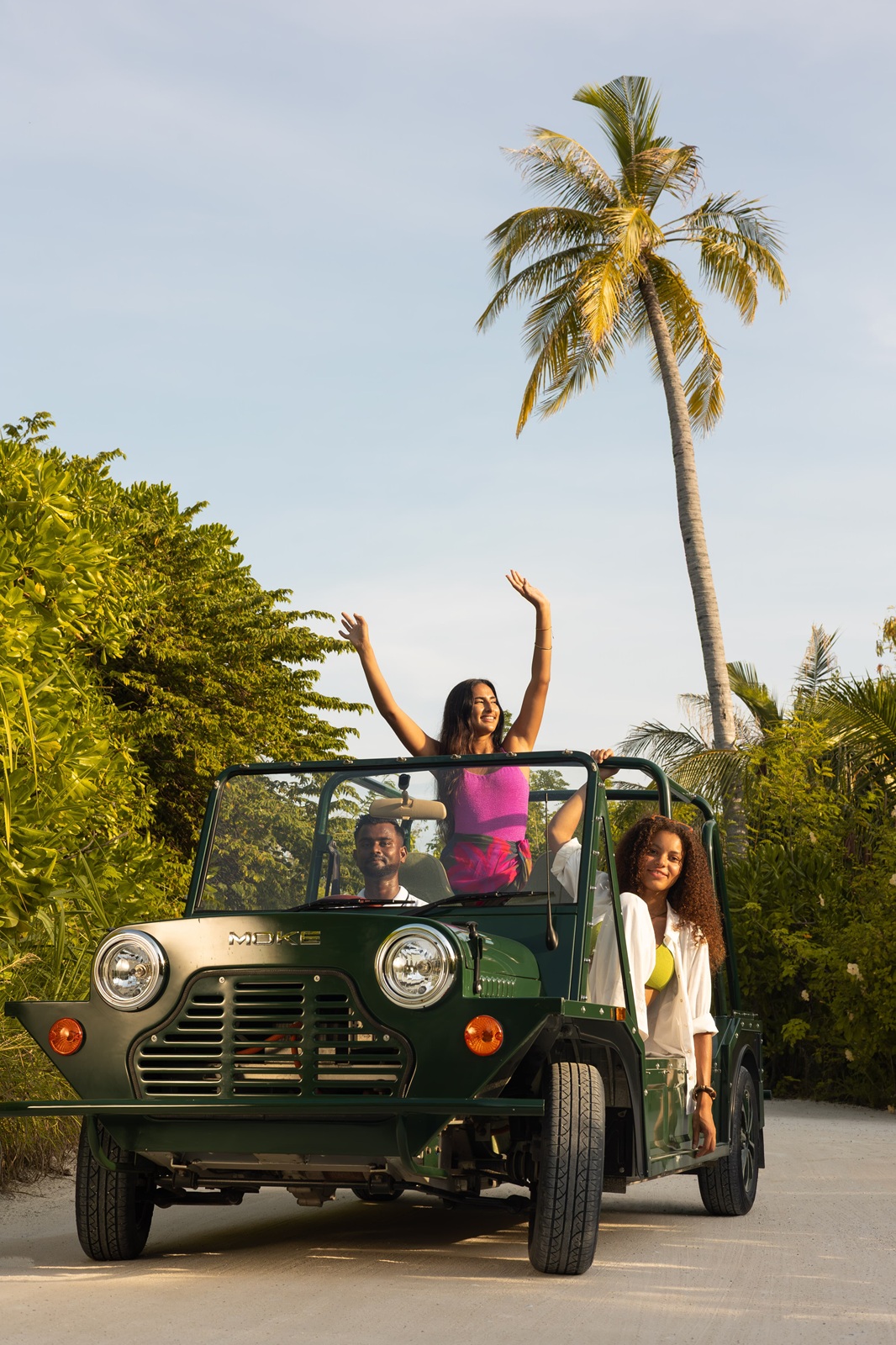 siyam-wold-maldives-rent-a-moke