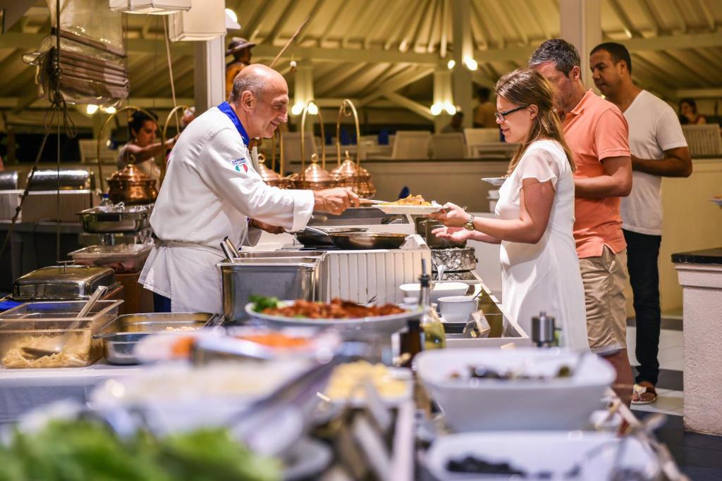 adaaran-club-rannalhi-overview-resort-4