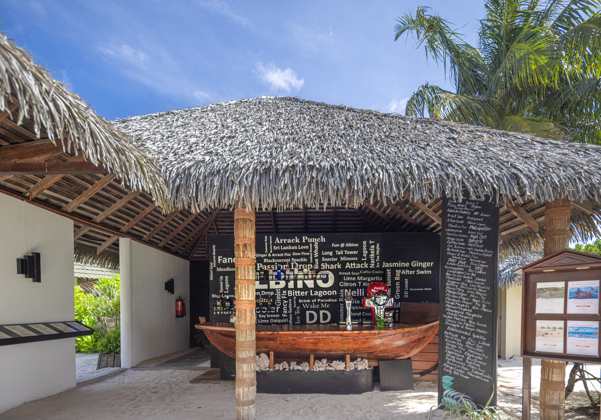 Adaaran-Select-Meedhupparu-Albino-Bar