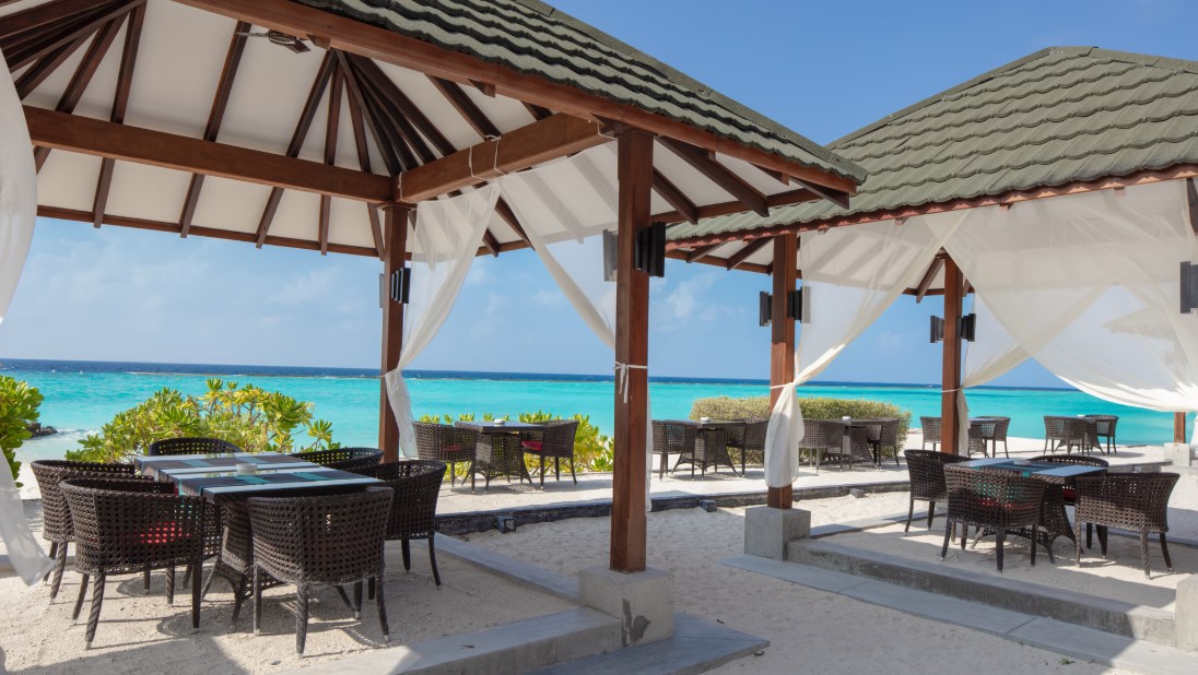 Adaaran-Select-Meedhupparu-Cafe-Mass