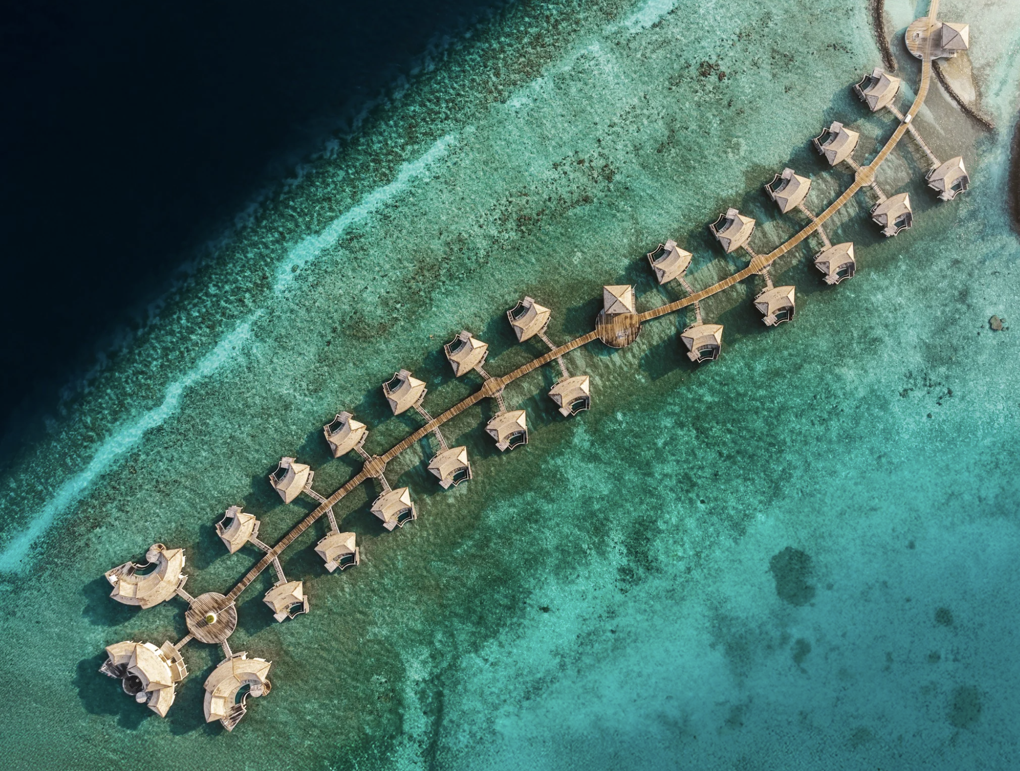 overwater-villa-intercontinental-maldives